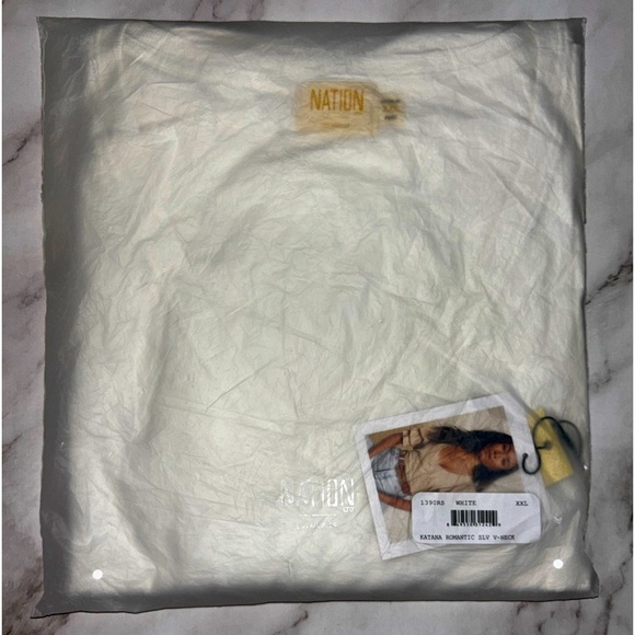 Nation LTD - Katana Romantic Sleeve V-Neck White | XXL - Picture 3 of 4